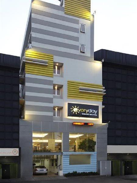 Nite & Day Jakarta - Mangga Besar Exterior photo