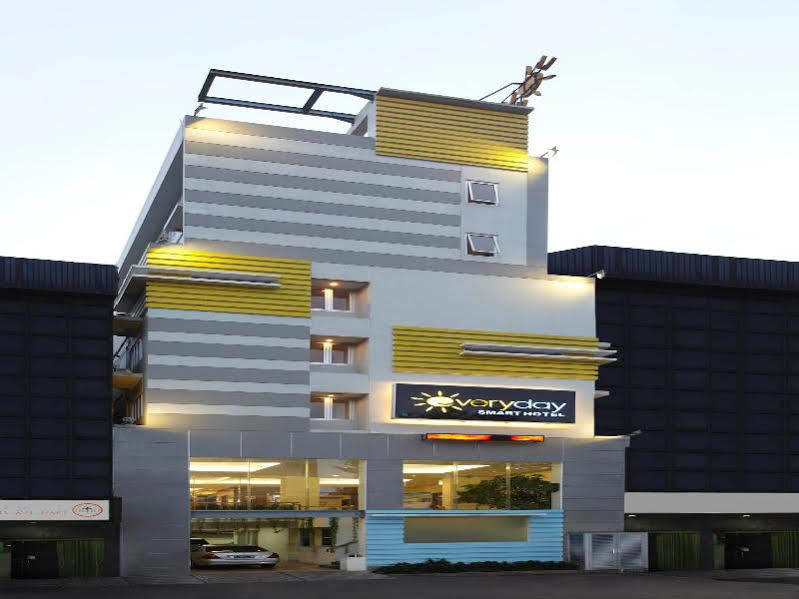 Nite & Day Jakarta - Mangga Besar Exterior photo